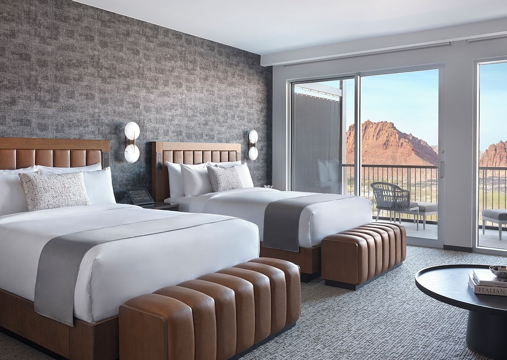 Collection, Resort, Studio, 2 Queen Beds