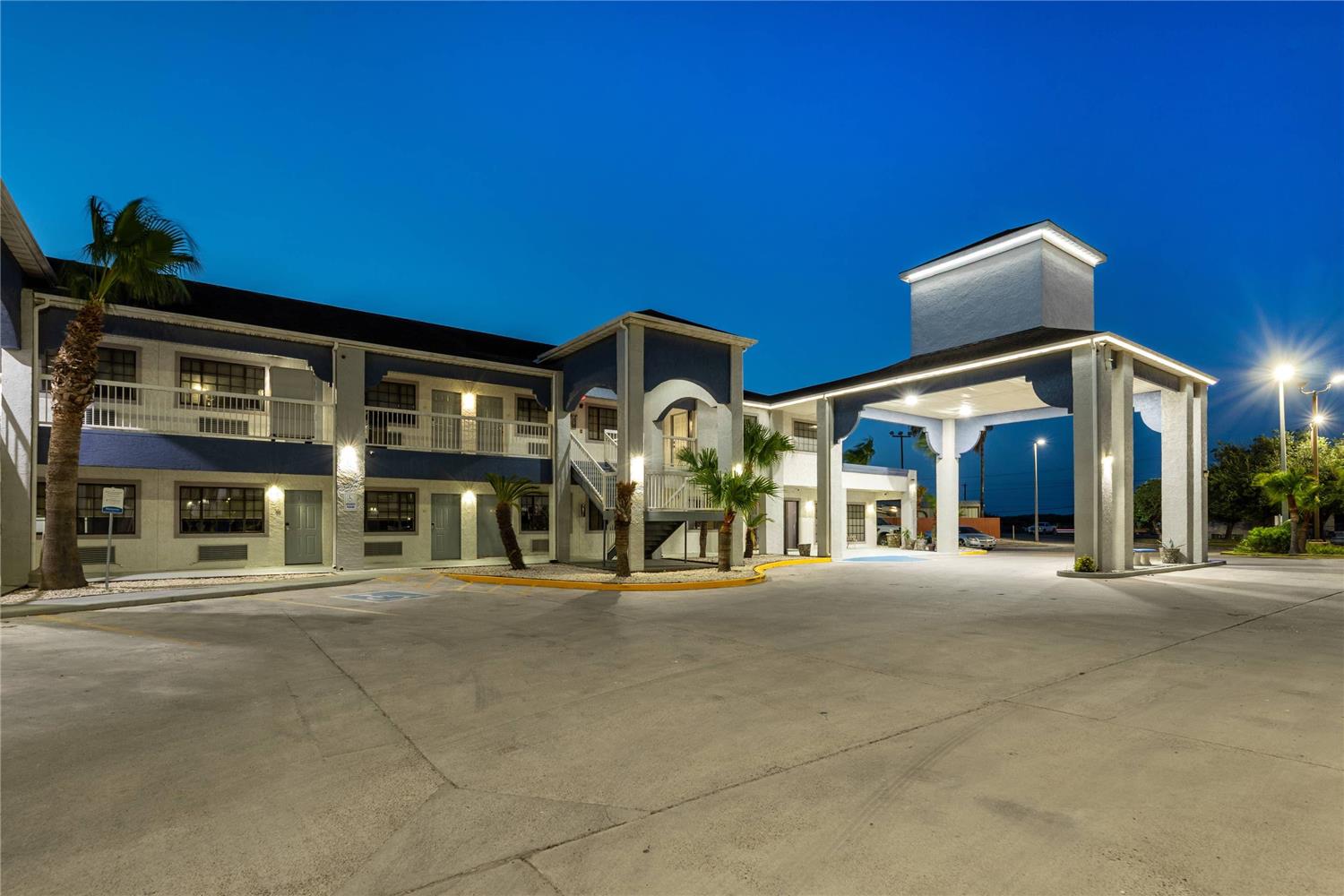 Quality Inn & Suites Rio Grande City, TX 36/39