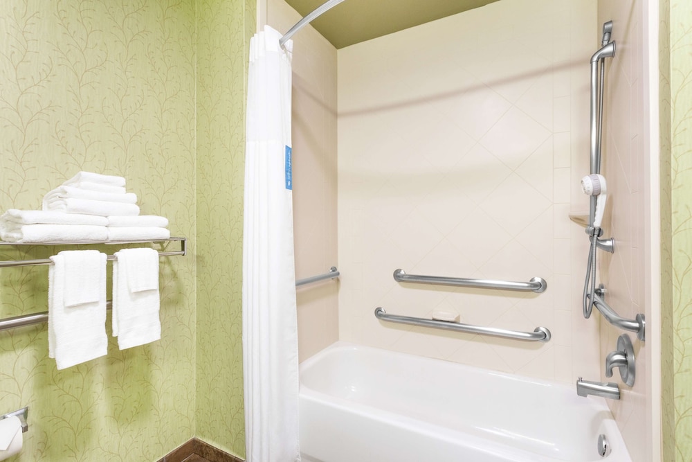 Hampton Inn West Palm Beach-Lake Worth-Turnpike 19/34