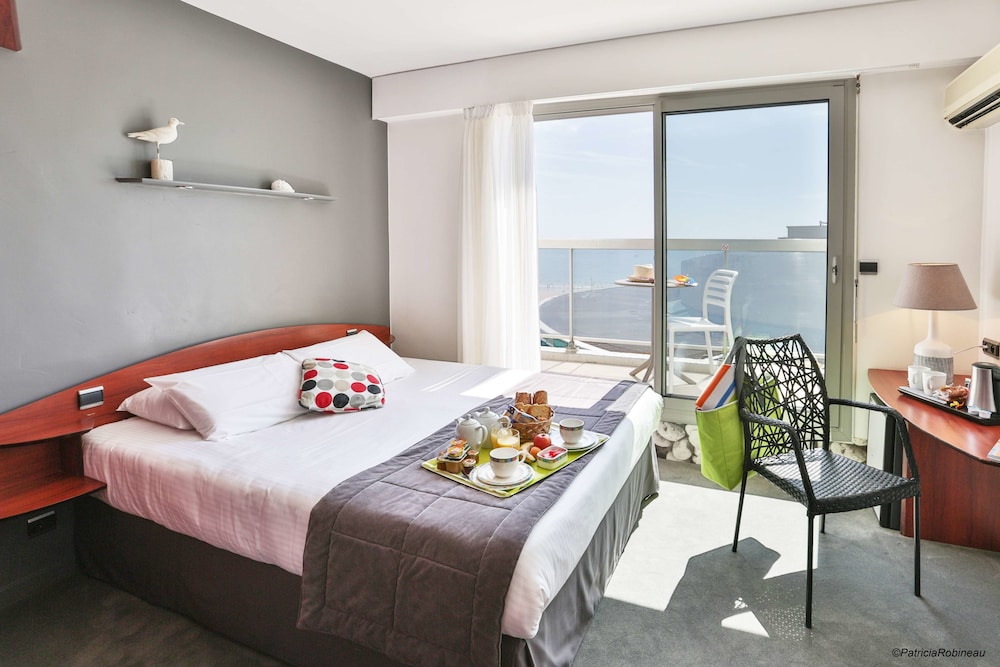Kyriad Prestige Les Sables D Olonne Plage Centre Des Congres 15/65