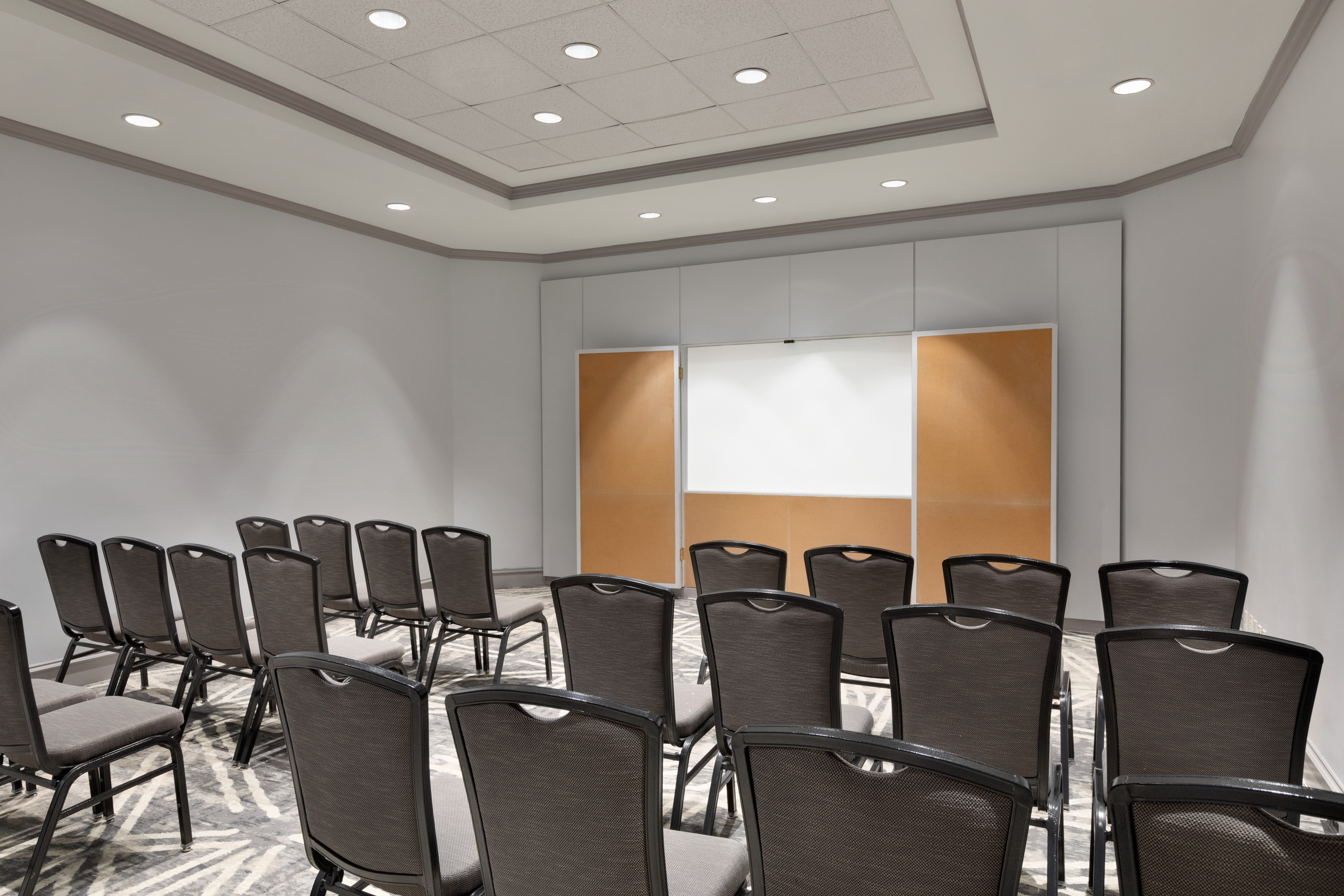 Crowne Plaza College Park Washington DC 63/79