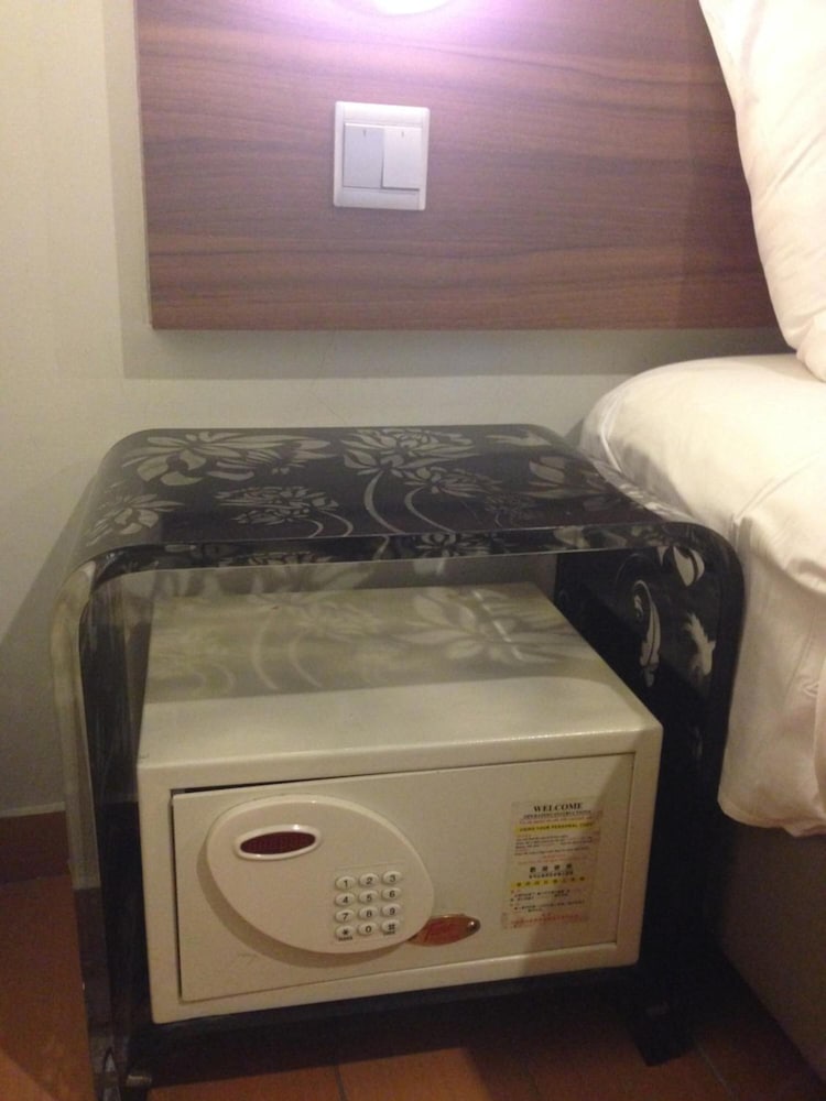 Tune Hotel Danga Bay photo4
