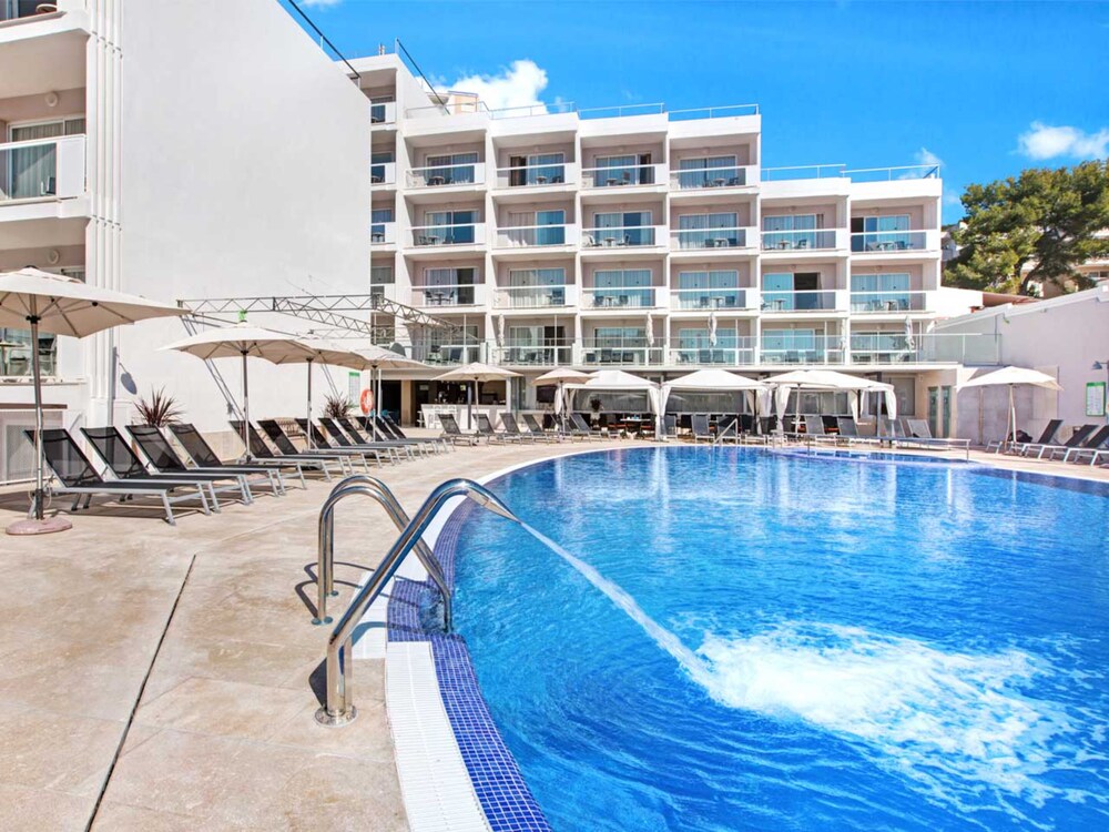 Aparthotel Paguera Beach 2/34