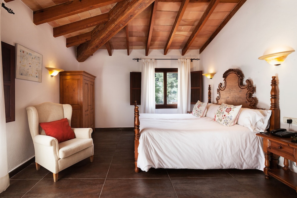 FINCA HOTEL ALBELLONS PARC NATURAL 21/70