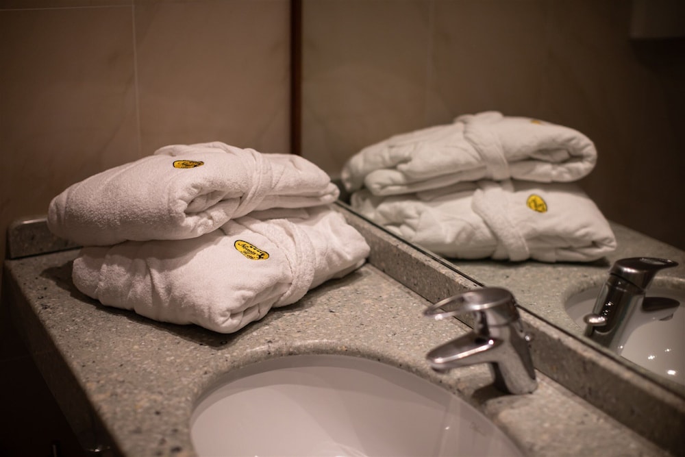 NOVENTA HOTEL 25/54