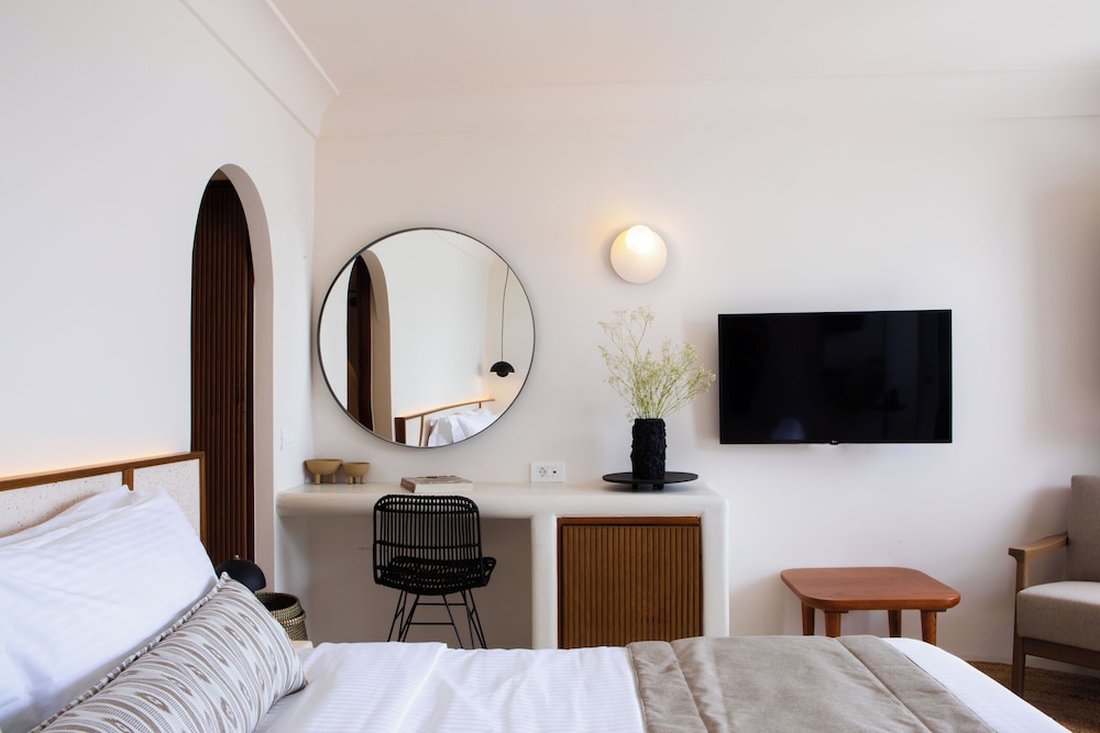 SUPERIOR, SUITE, DOUBLE BED, OUTDOOR JETTED TUB