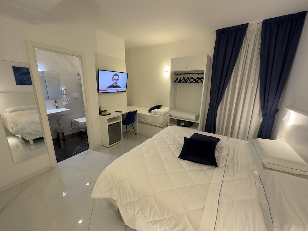 Hotel Smart Cruise 9/20