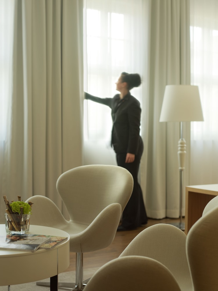 Hyperion Hotel Dresden Am Schloss 5/50
