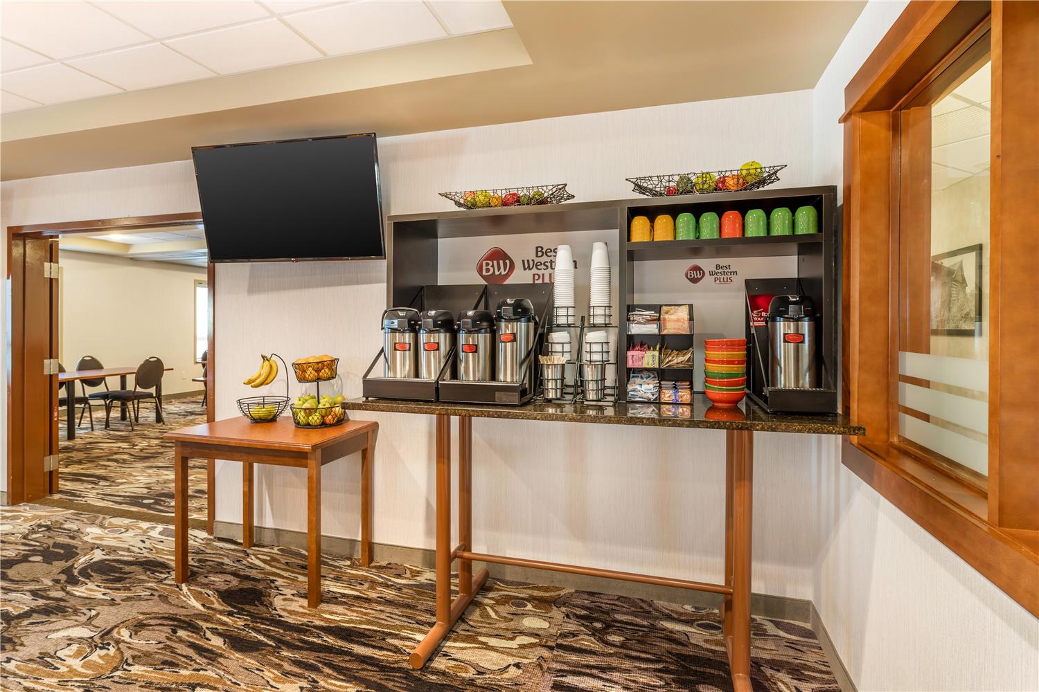 Best Western Plus Service Inn and Suites 46/56