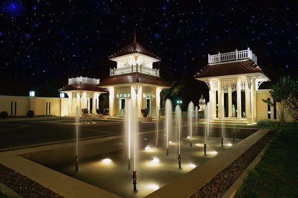 Dusit Thani Hua Hin 8/94
