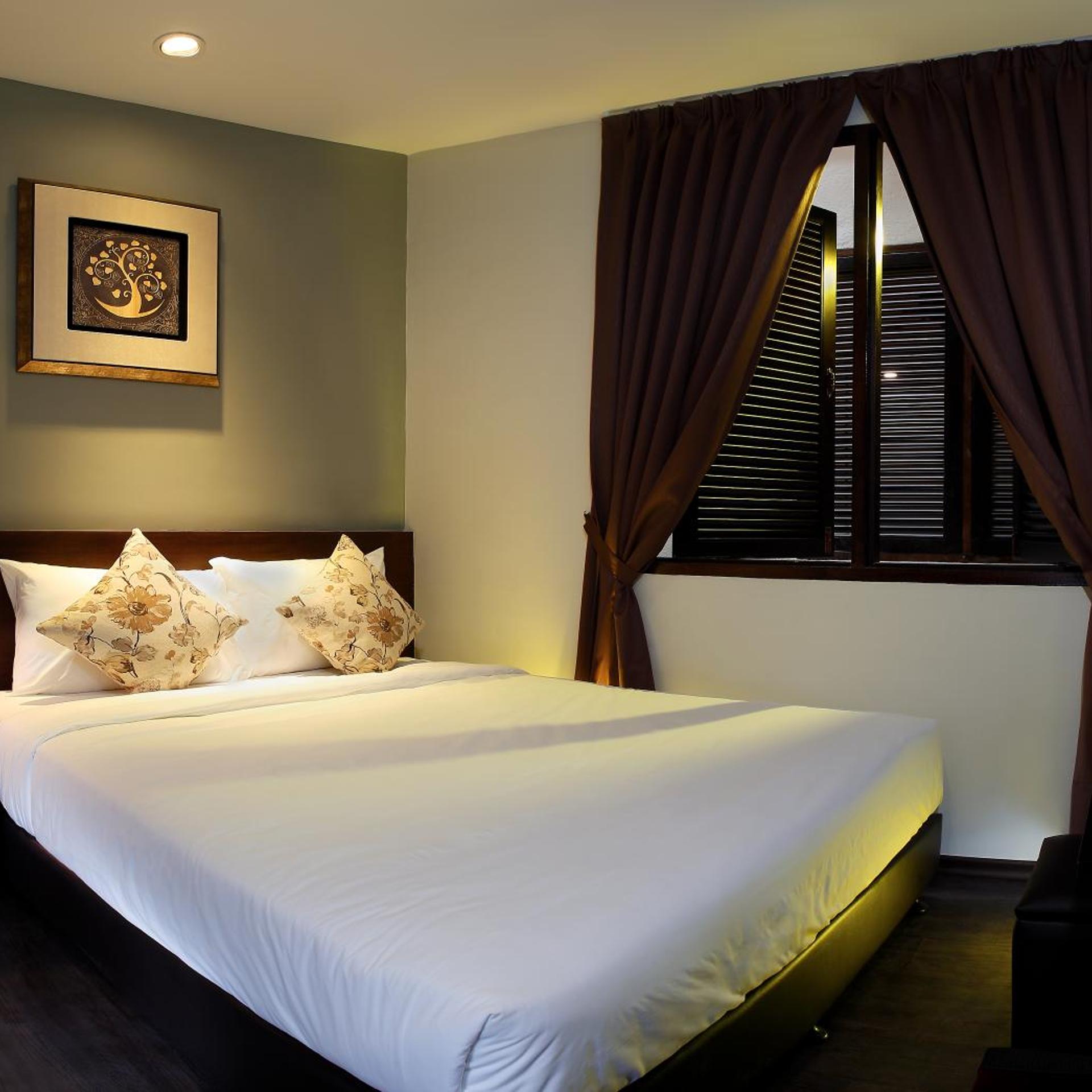 Standard, King Bed