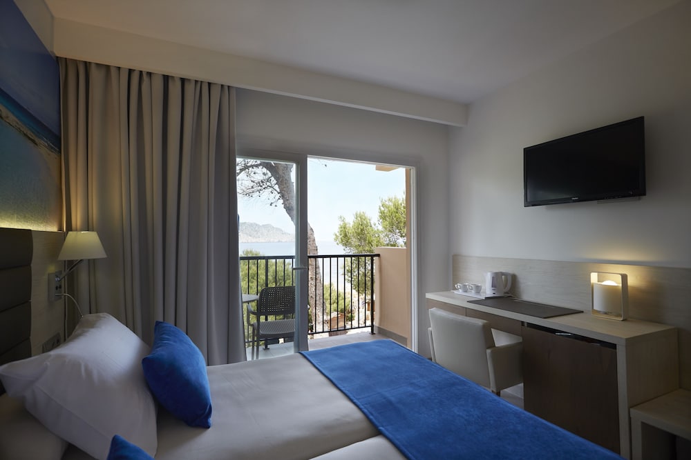 Invisa Hotel Club Cala Blanca 18/44