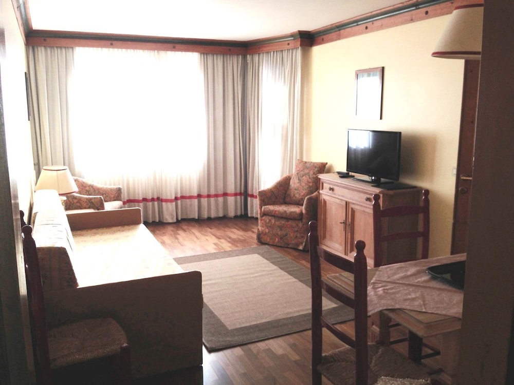 Hotel Residence Catturani 18/37
