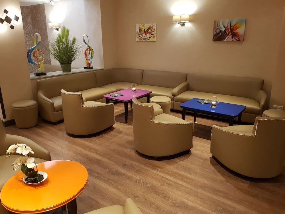Hotel Champerret Elysees 58/70