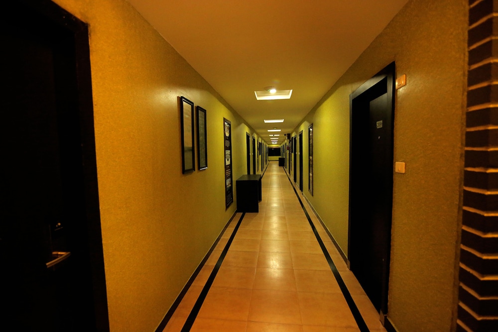 Hotel Hampi International 17/36