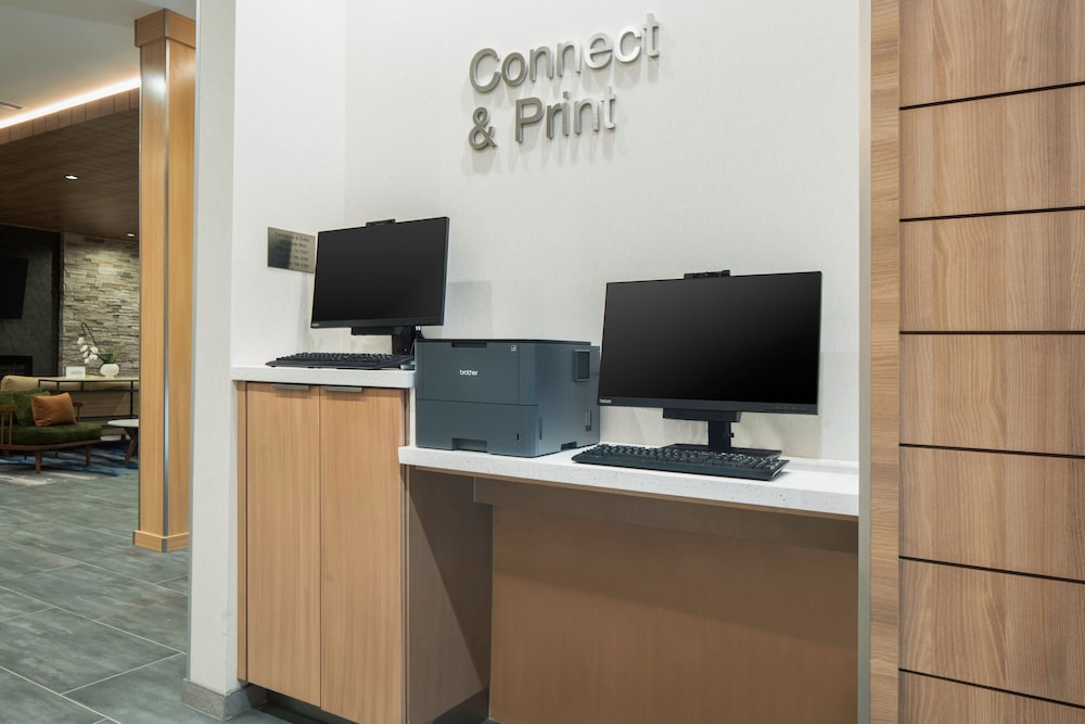 Fairfield Inn & Suites by Marriott Dallas McKinney 16/23