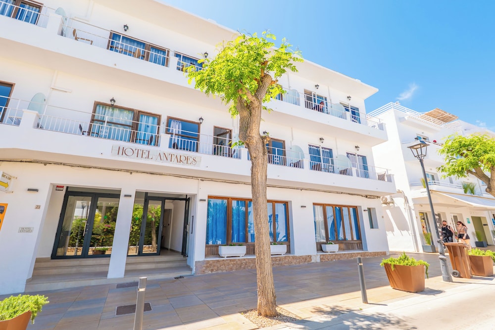 Antares Hotel 5/51