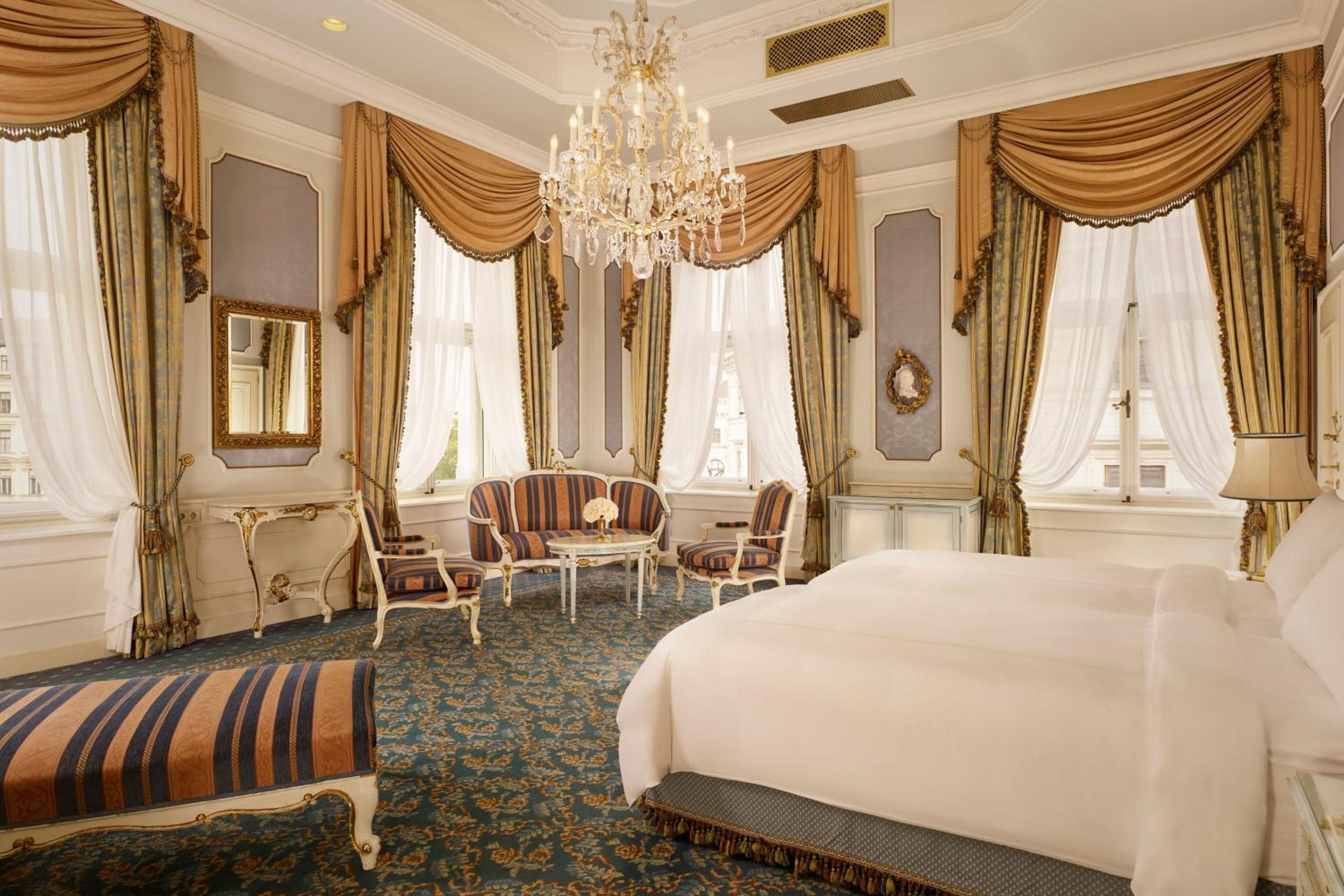Imperial, Junior Suite, Twin Beds, City View