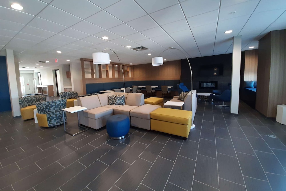 Microtel Inn Suites By Wyndham Loveland 3/22