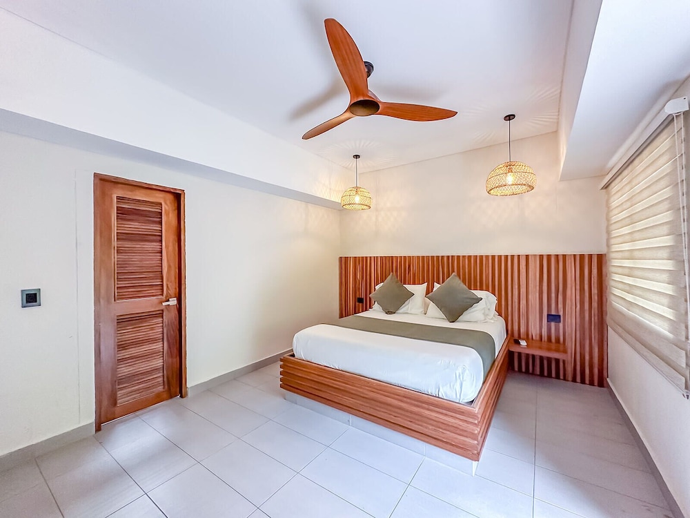HUKUMEIZI HOTEL 11/50