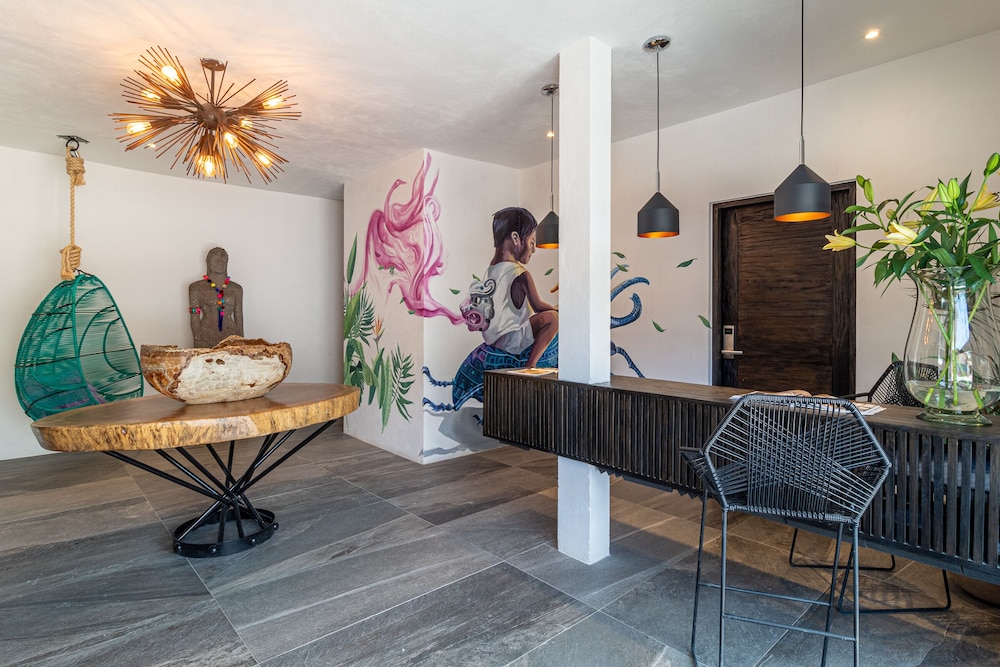 Cuale Condo Retreats 10/50