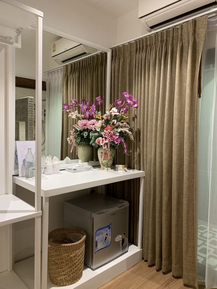 Phetcharat Grand Hotel Maesot 7/50