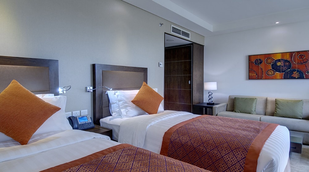 كراون بلازا المدينة(Crowne Plaza Madinah) 24/75