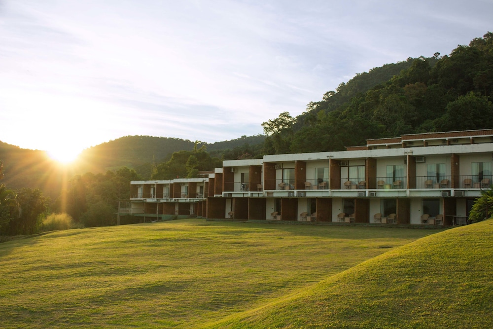 Portogalo Suite Hotel 76/82