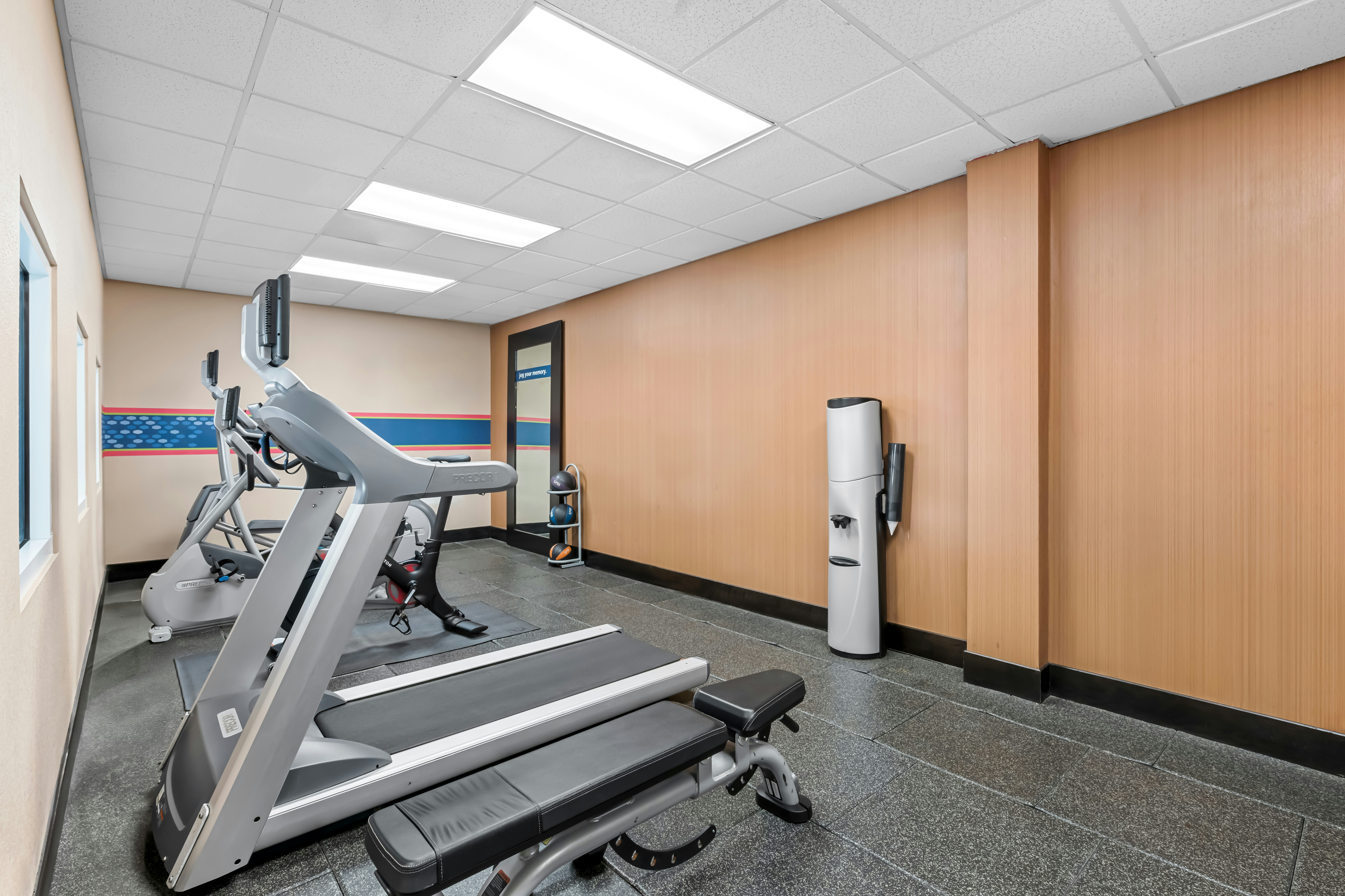 Hampton Inn and Suites Charlotte Airport 30/63
