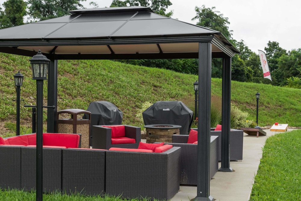Hawthorn Suites By Wyndham Wheeling At the Highlands 5/45