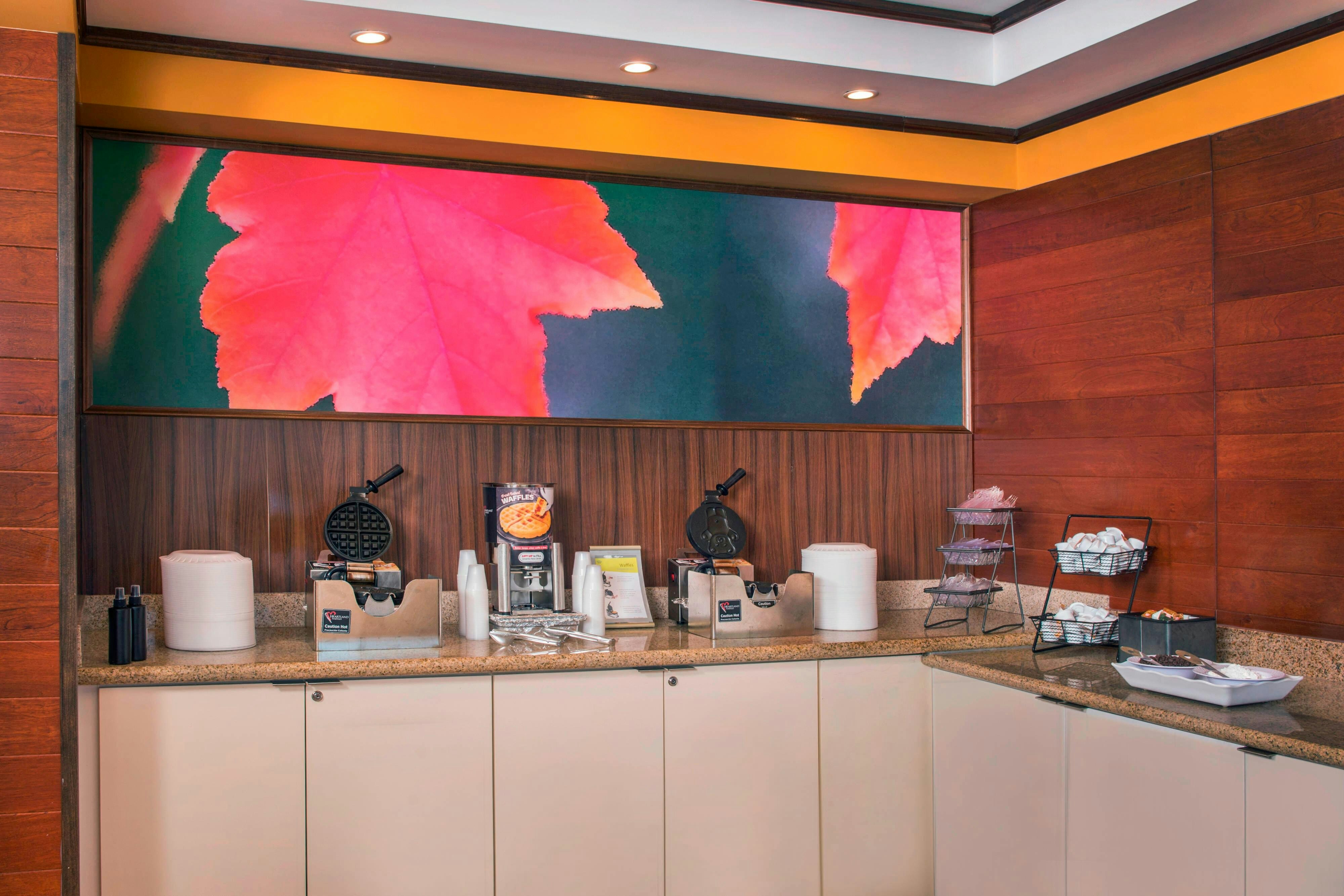 Fairfield Inn Suites By Marriott Williamsburg 11/44
