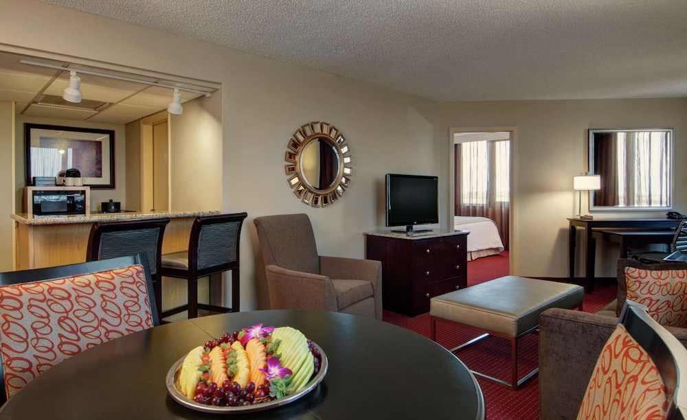 Embassy Suites by Hilton West Palm Beach Central 31/56