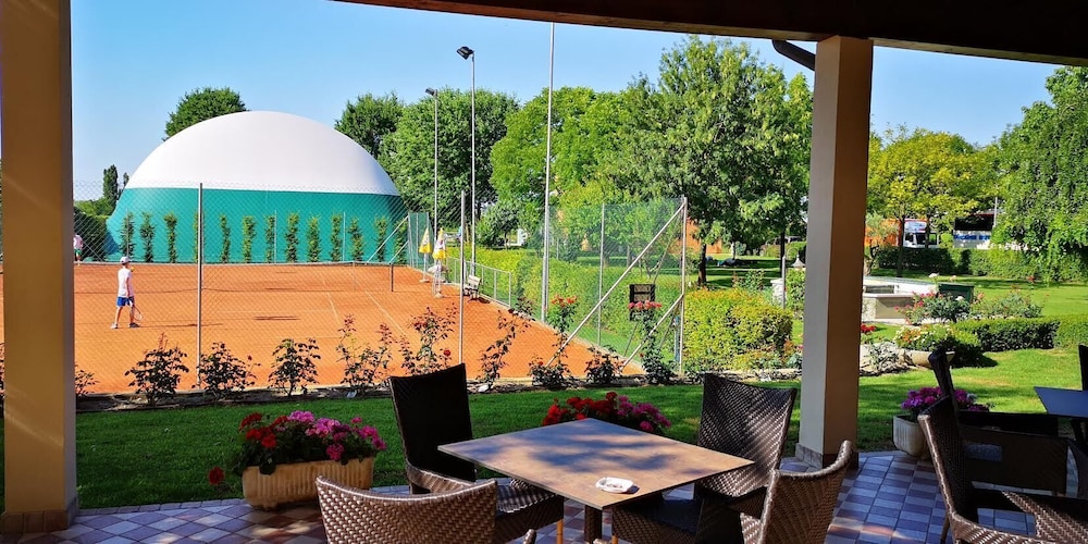 Ancora Sport Hotel 35/50