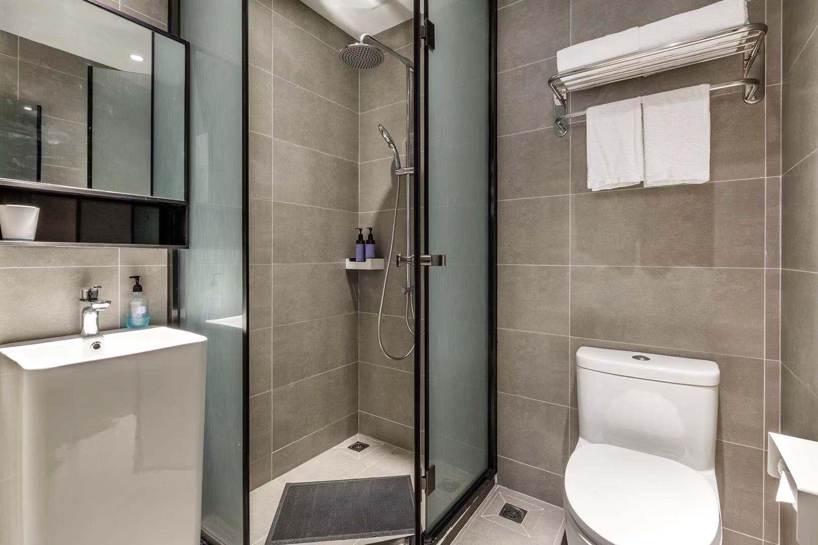 Hanting Hotel (Shenzhen Huaqiang Center Park) 24/28