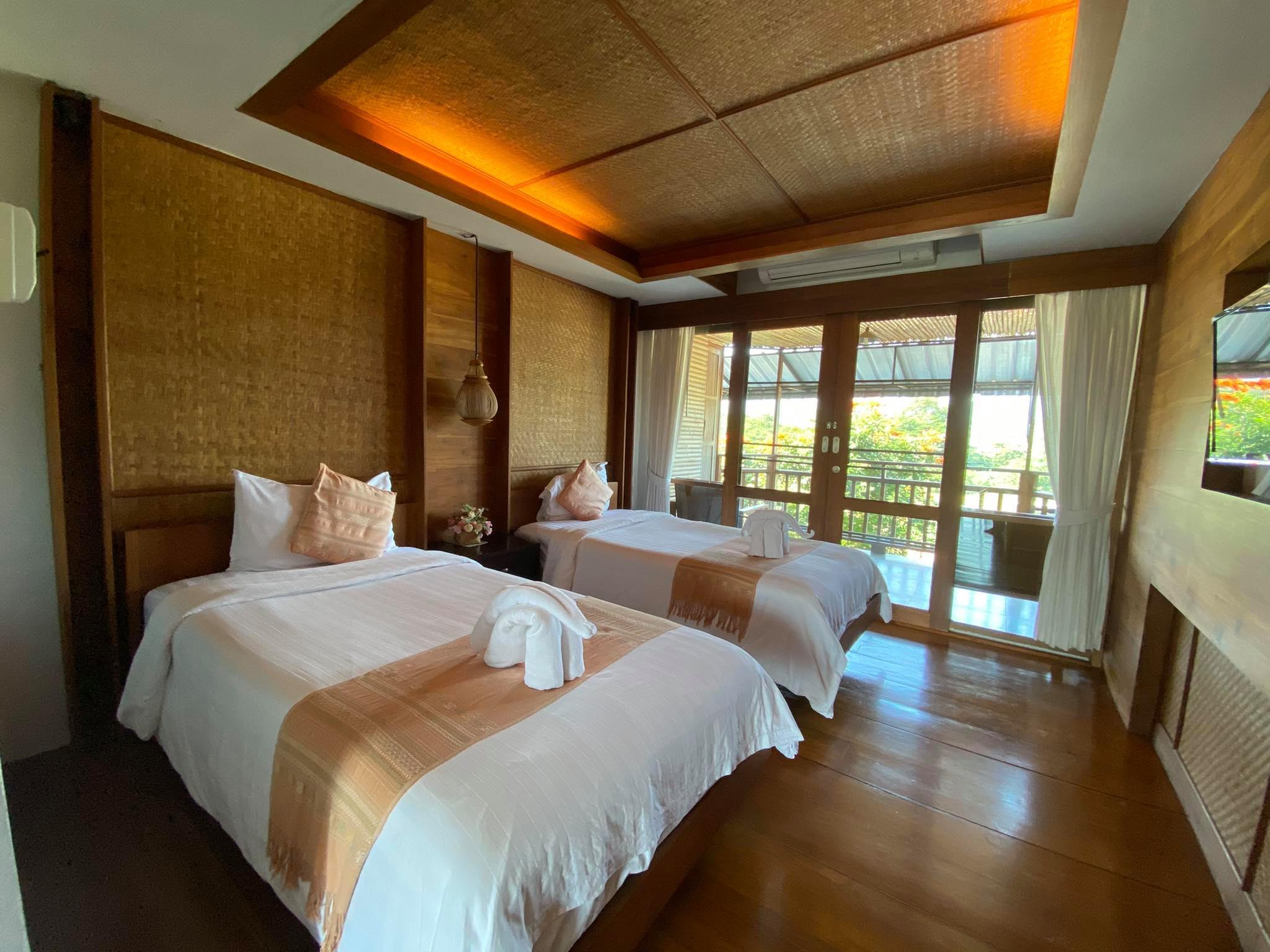 River Bank Resort 9/48