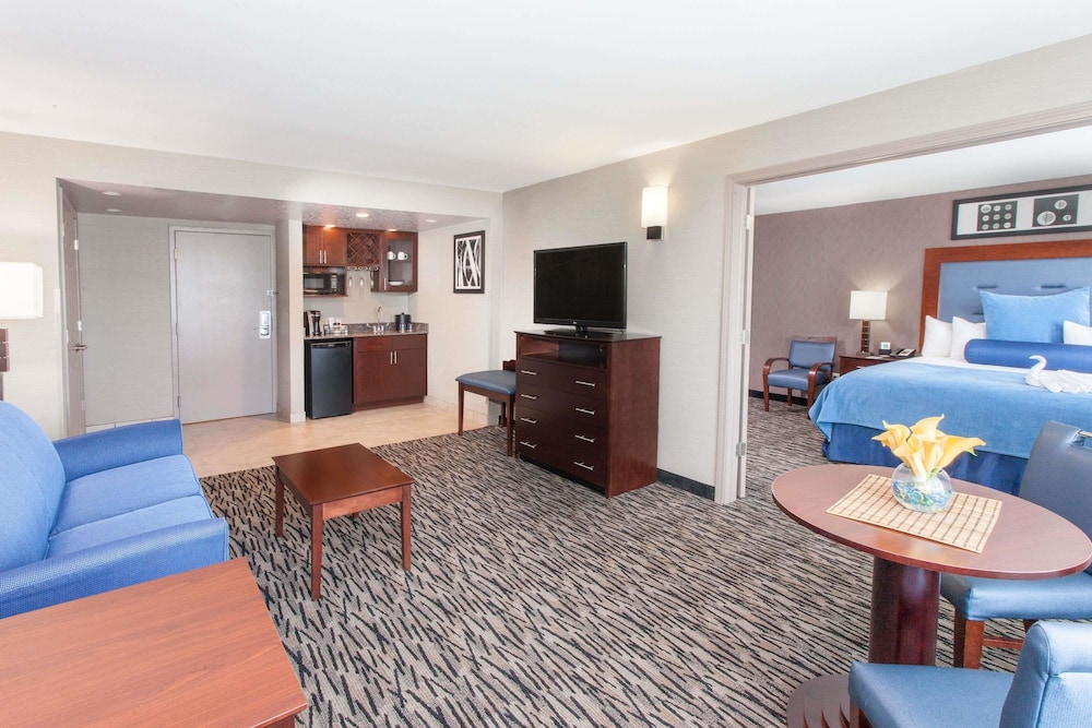 Wyndham Garden Elk Grove Village Ohare 8/20