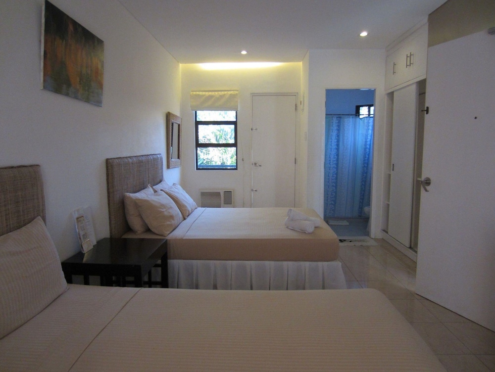 White Coral Hotel 12/28