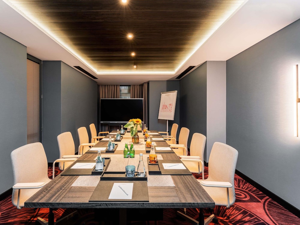 Movenpick Yerevan 57/63