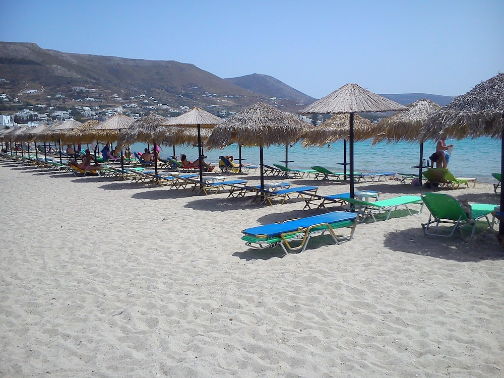 Hotel Cyclades 58/61