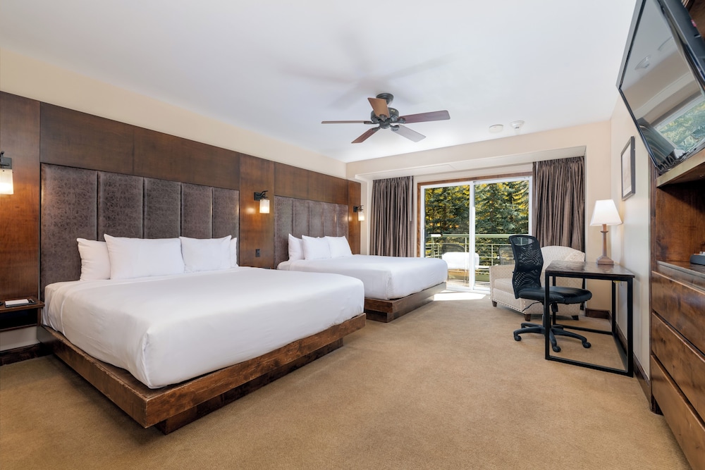 Sunset, 2 King Beds, with View