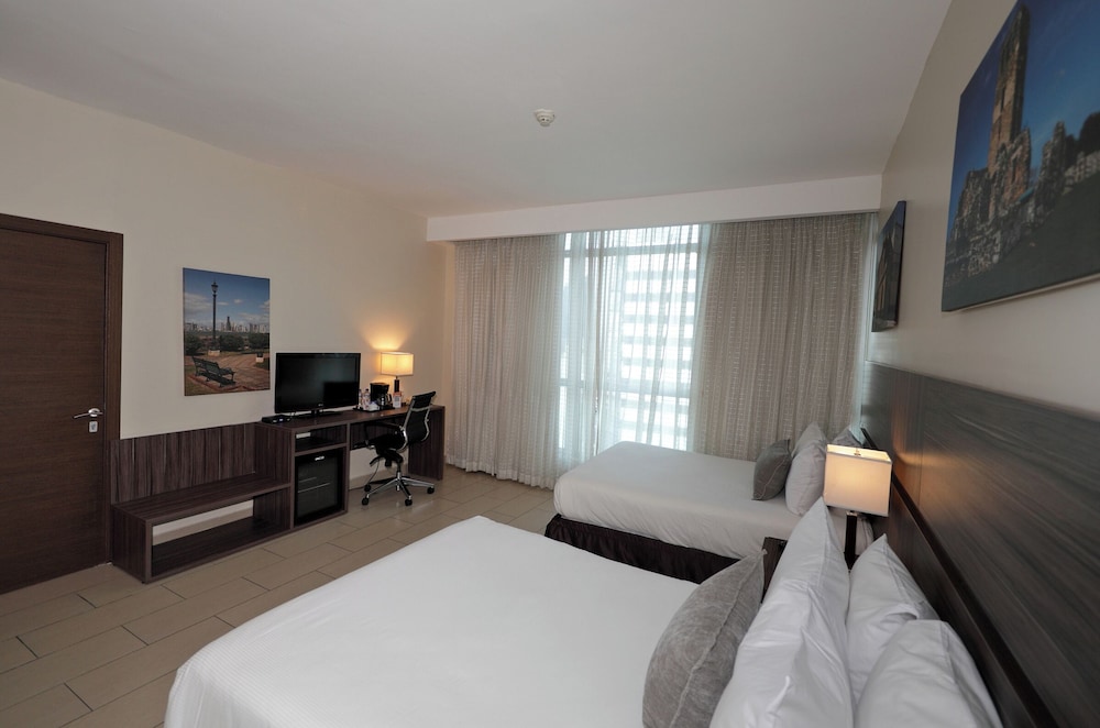 Victoria Hotel and Suites Panama 11/53