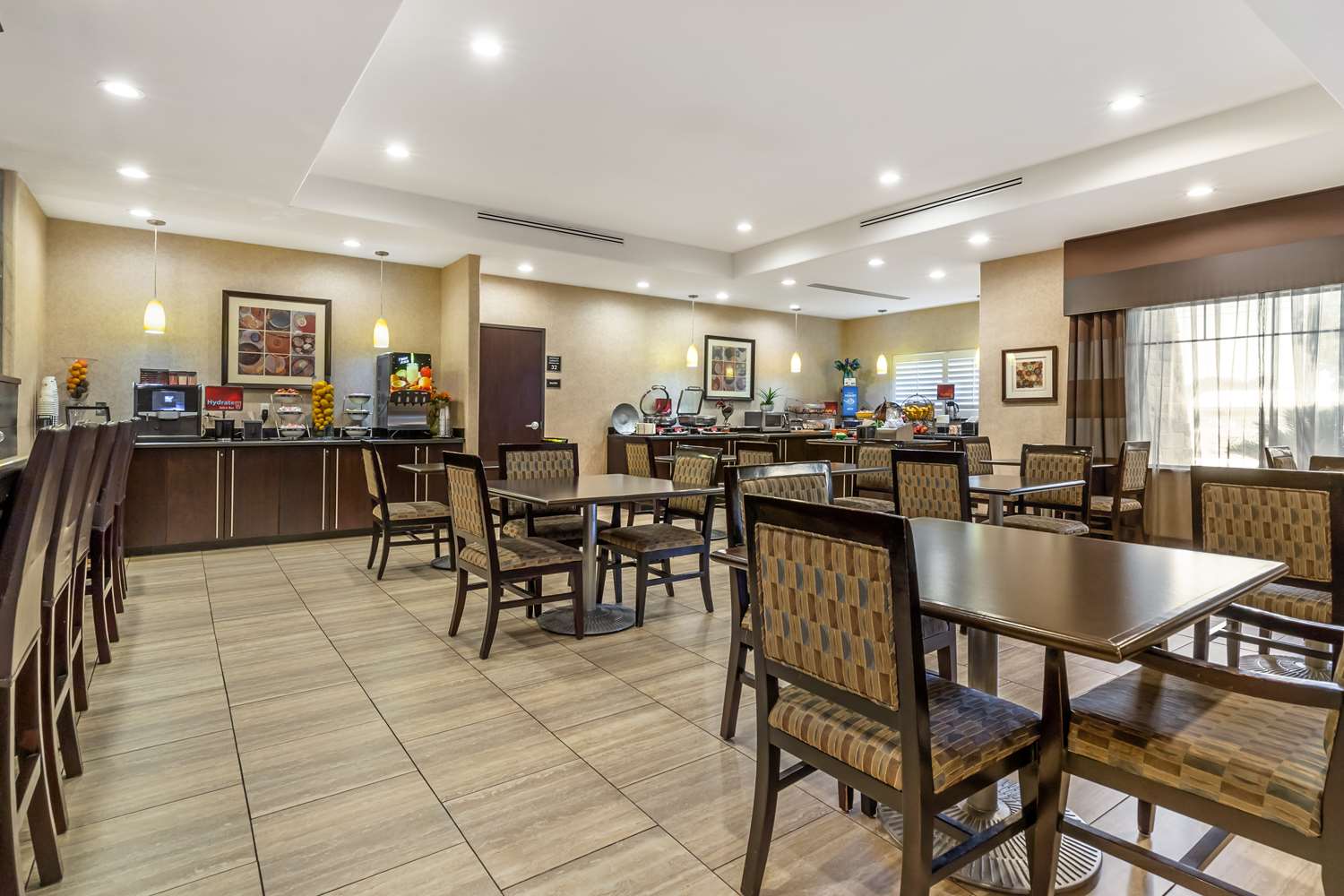 Best Western Plus Lytle Inn and Suites 19/29