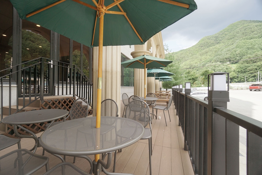 Persimmon Tourist Hotel 30/42