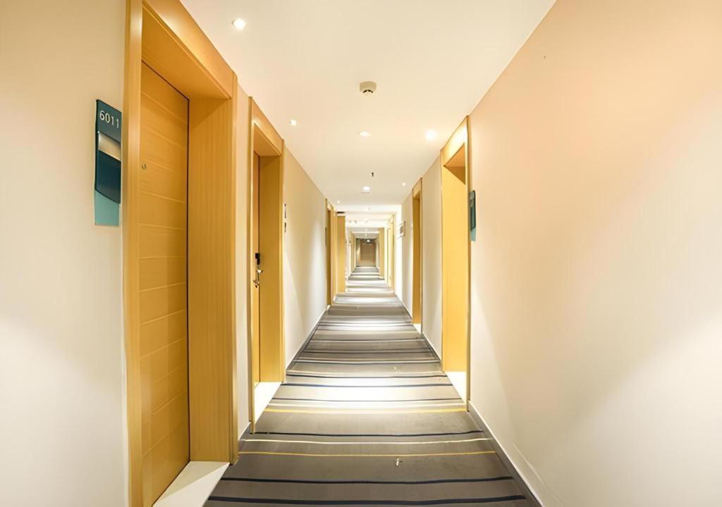 City Comfort Inn (Nanning Dongge Huacheng) 22/46
