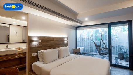 Big Sky, Queen Bed
