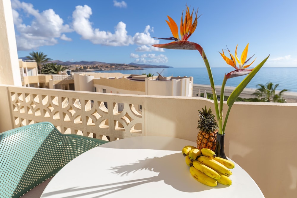 R2 Maryvent Beach Apartment 4/49