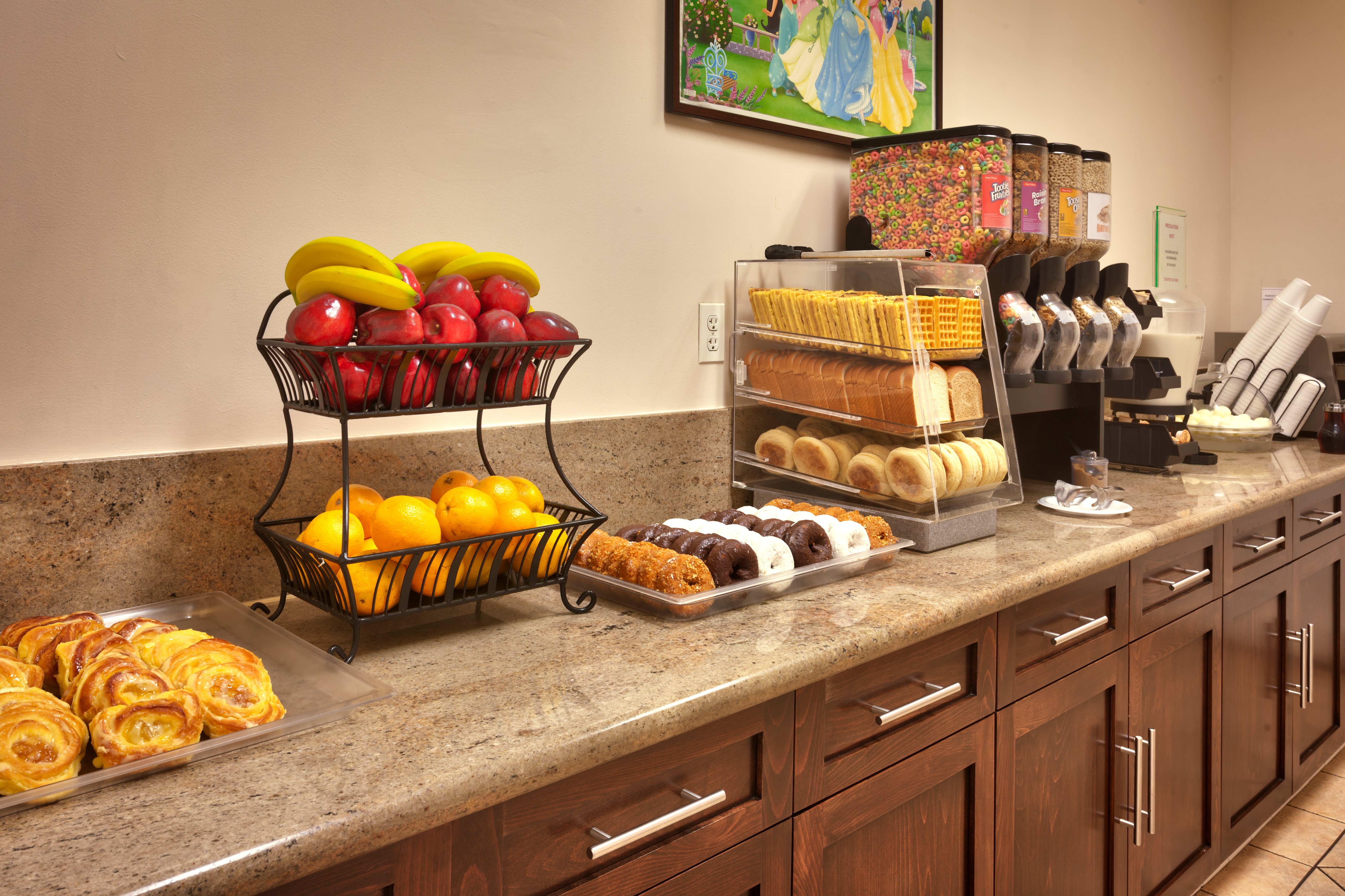 Cortona Inn And Suites 48/78