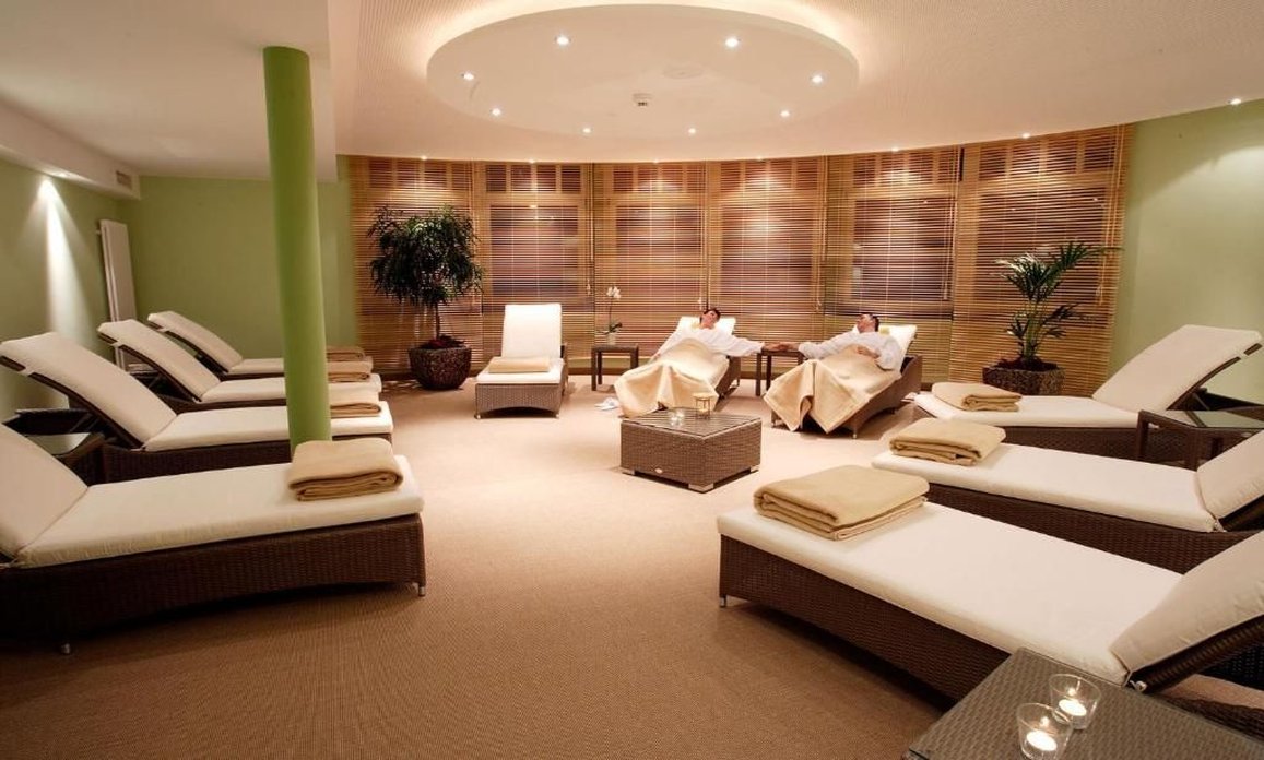 Lind Hotel 5/11