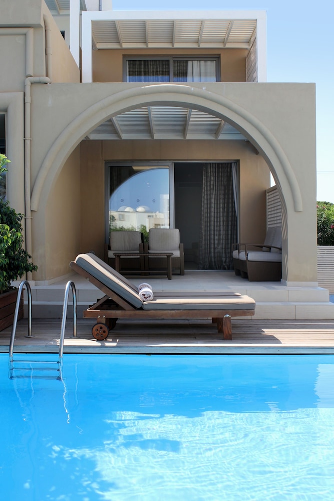 The Ixian Grand and All Suites Adults Only Hotel 7/67