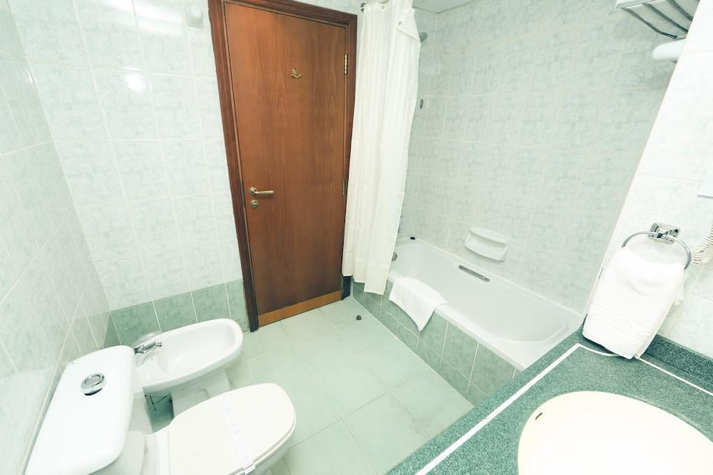 GSS Avenue Hotel 34/39